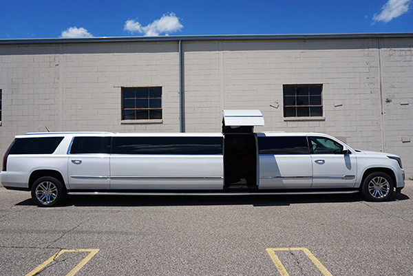 escalade limousine